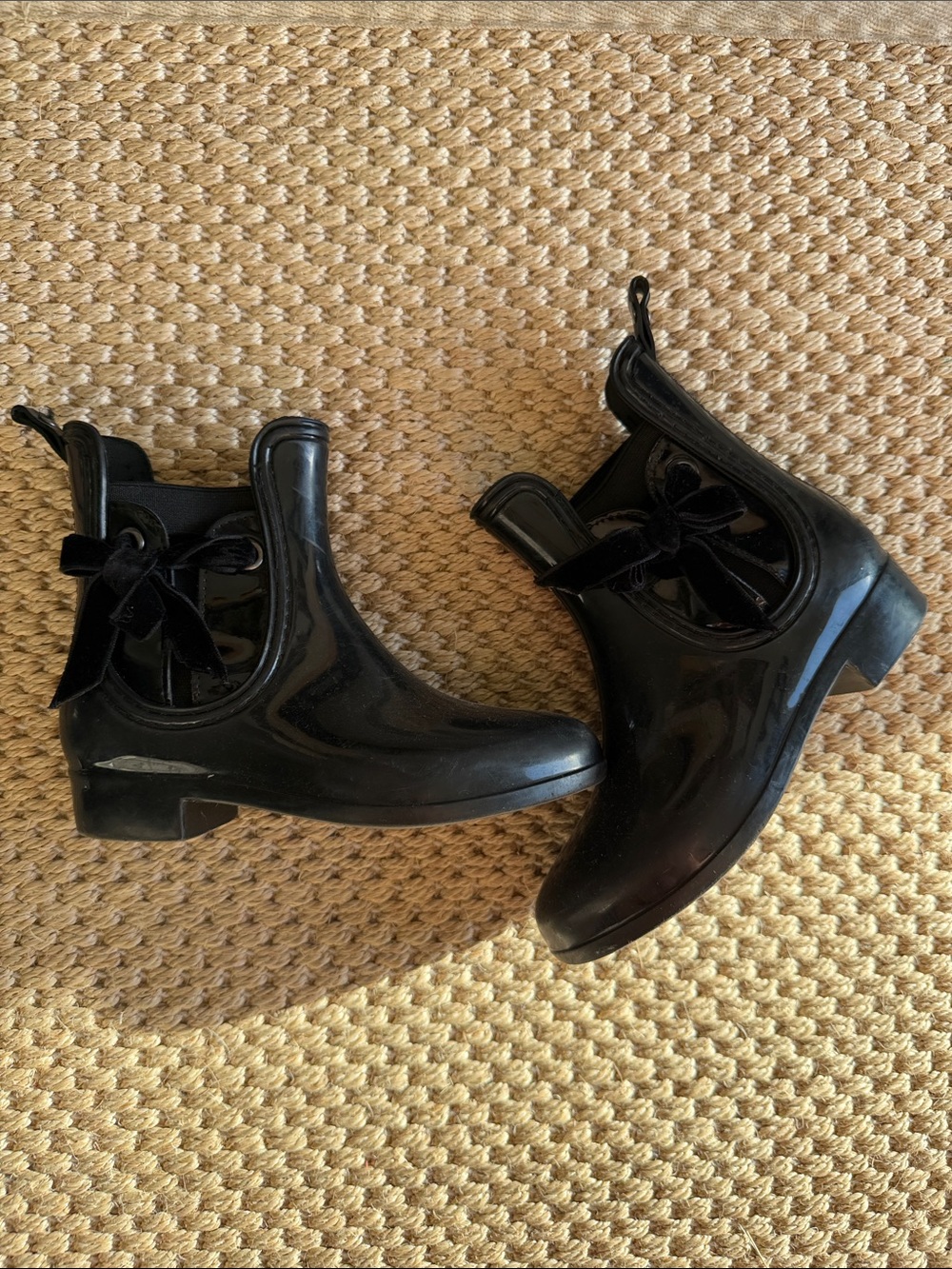 Mayoral girls Black Gloss Rain Boots with Velvet Bow Accent size 29